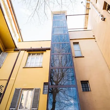 Elegant With Private Lift Μπολόνια