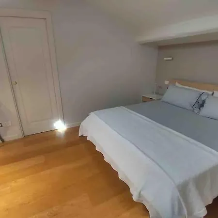 Elegant With Private Lift Διαμέρισμα